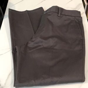 Men’s dockers gray flat front tailored chinos pants, 34 x 29.